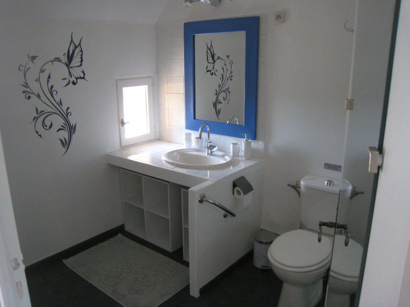 Chambre Papillon Salle d'eau avec WC